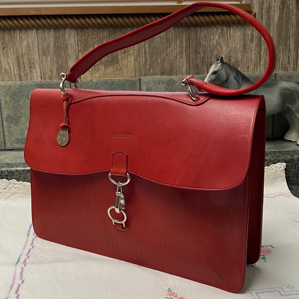 NWOT Dooney & Bourke ALTO  RED Leather Messenger 15” x 10” x 4”  Made in Italy🇮🇹